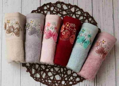 حوله گلدوزی پهباف آذر